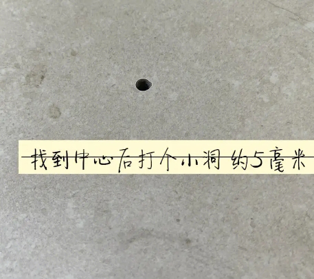 霍邱瓷砖空鼓维修公司专业解答在瓷砖铺贴过程中，如果砂料搅拌不均匀，将会带来以下问题